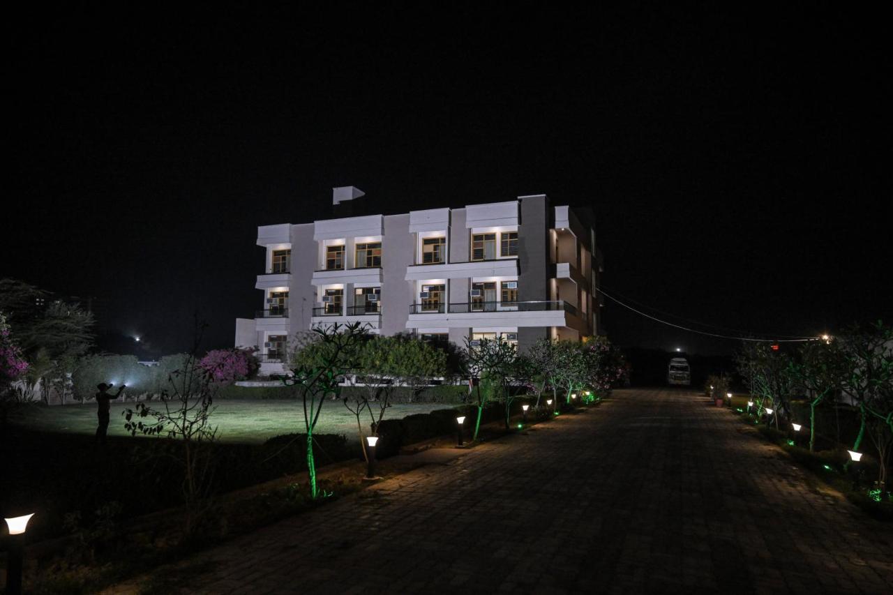 The Govindam Resort Vrindāvan Exterior foto