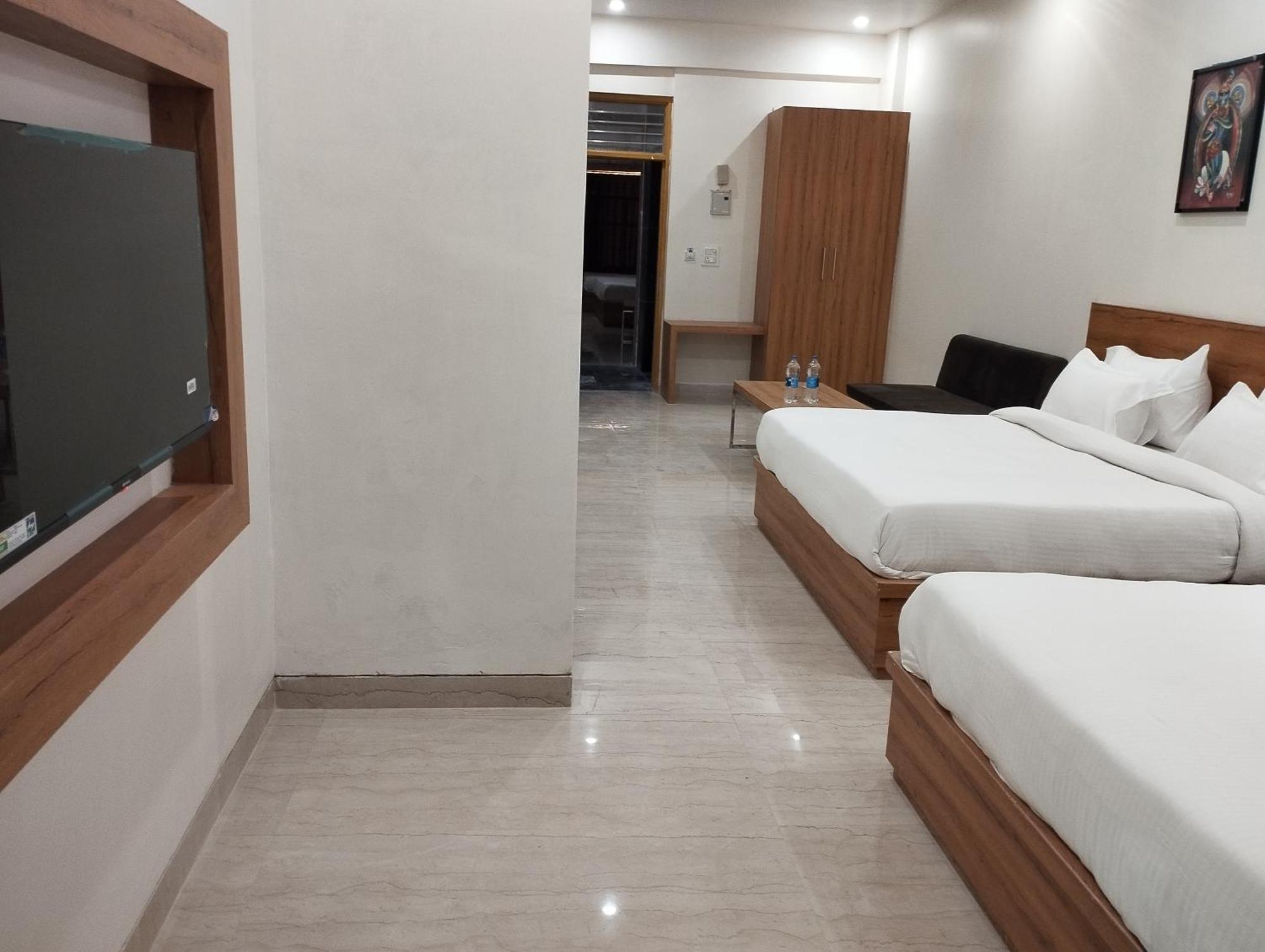 The Govindam Resort Vrindāvan Habitación foto